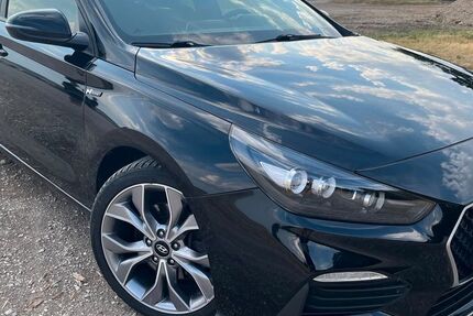 Hyundai i30 68.070 km 15.999 &euro; Fürth 90762