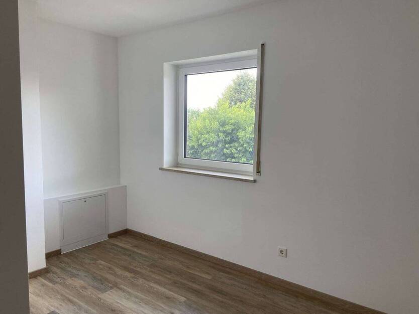 Wohnen im Grünen: Doppelhaushälfte mit Garten