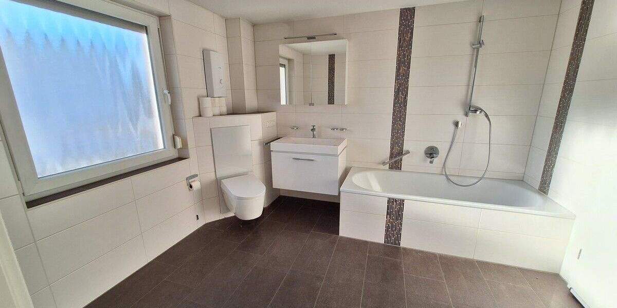 Wohnen zwischen Main-Donau Kanal und Rednitz Grund: Reihenmittelhaus mit Garten 4 zimmer