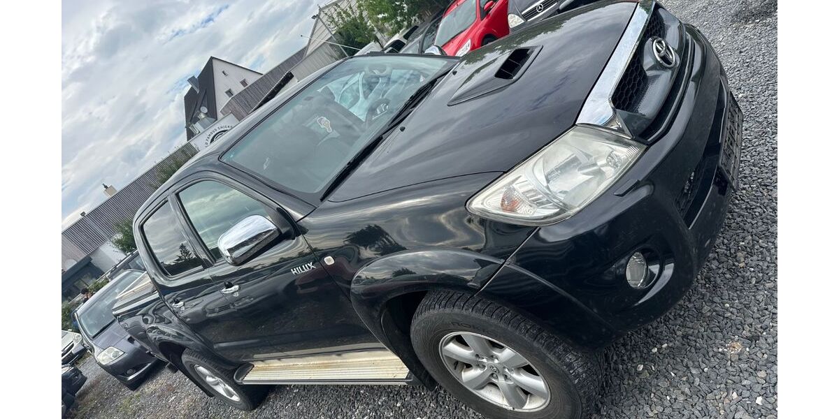 Toyota Hilux 221.000 km 11.800 &euro; Fürth 90763