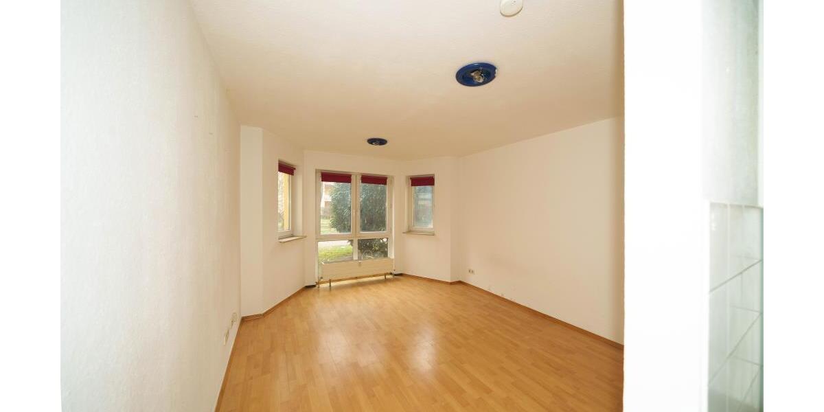 Stundenteneltern aufgepasst. Unter 100.000 EUR. TOP Appartement mit Küchenzeile in guter Lage - 1- Fürth 10809563000 | Angebot:27175371