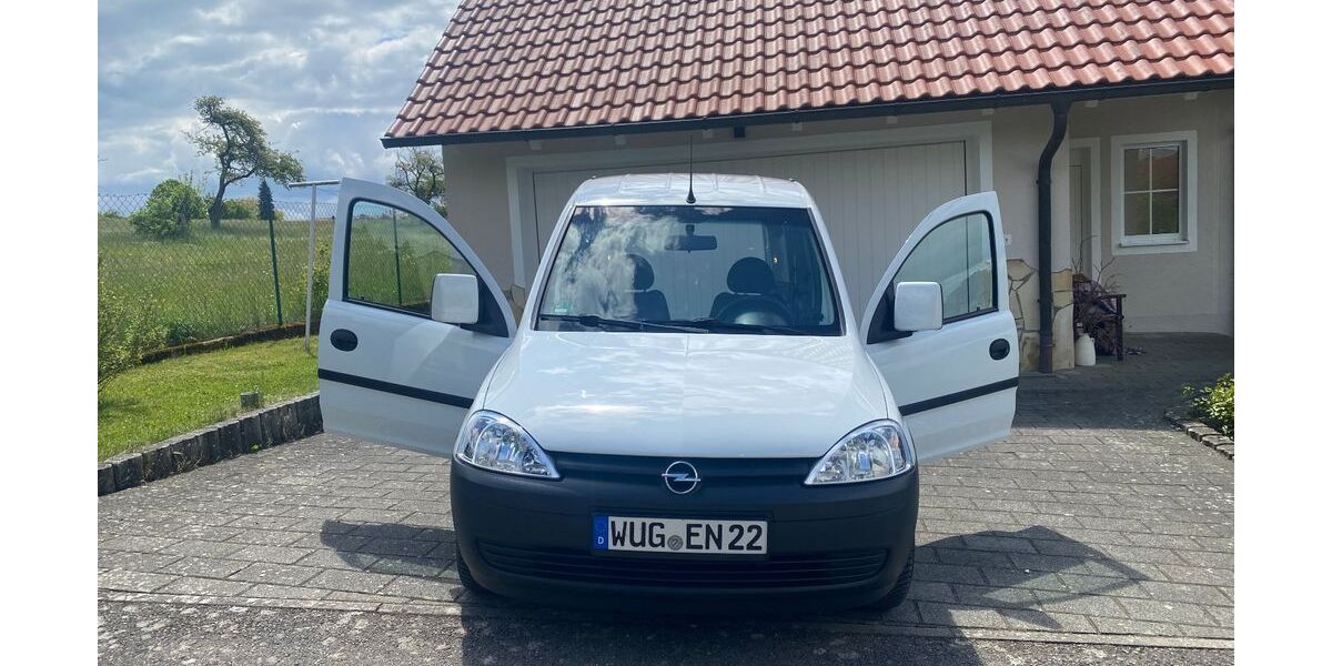 Opel Combo 37.000 km 7.900 &euro; Nürnberg 90419