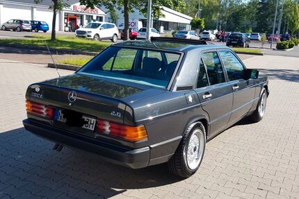 Mercedes-Benz 190 101.400 km 12.100 &euro; Nürnberg 90475