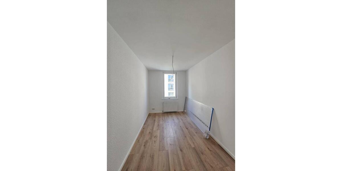 Etagenwohnung Fürth Südstadt - 5 Zimmer, 30 m&sup2;, 550&euro; | Angebot:25904016