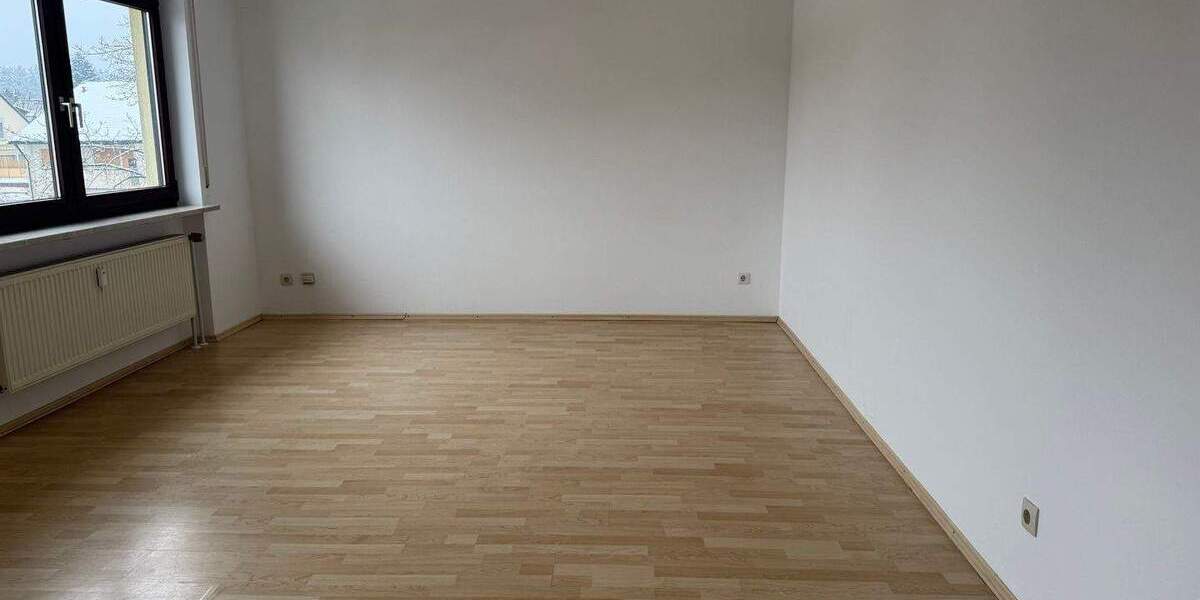 N-Katzwang ! Helle 1-ZW, 32 m², großer Balkon, 2.OG mit Aufzug 1 zimmer