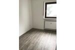 Renovierte, familienfreundliche 4-Zimmer-Wohnung mit Balkon