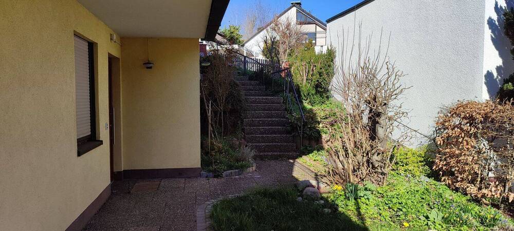 Einfamilienhaus Großhabersdorf - 9 Zimmer, 287 m&sup2;, 650.000&euro; | Angebot:26453461