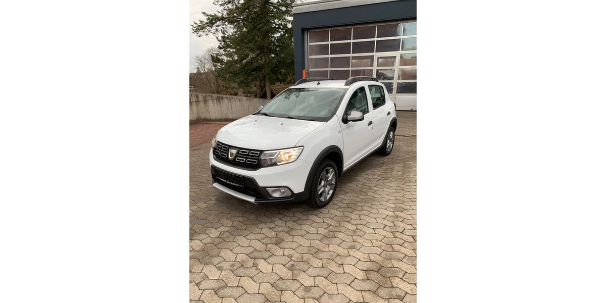 Dacia Sandero 94.000 km 10.500 &euro; Nürnberg 90475