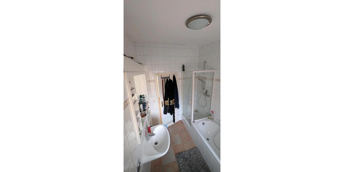 Dachgeschoßwohnung Fürth Atzenhof - 2 Zimmer, 71 m&sup2;, 890&euro; | Angebot:25639638