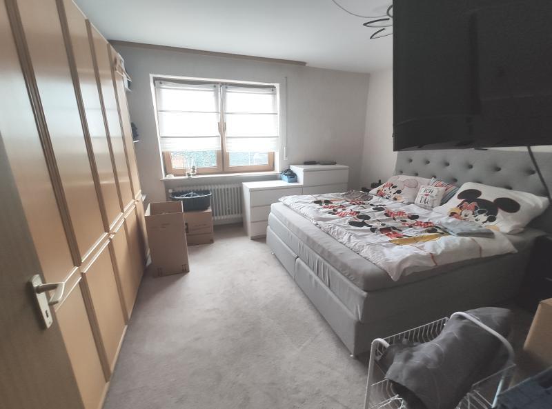 4 Zi. EG Wohnung mit Terrasse, Gartenanteil und Garage