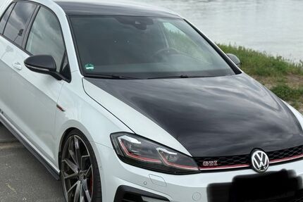 VW Golf 68.000 km 26.999 &euro; Nürnberg 90403