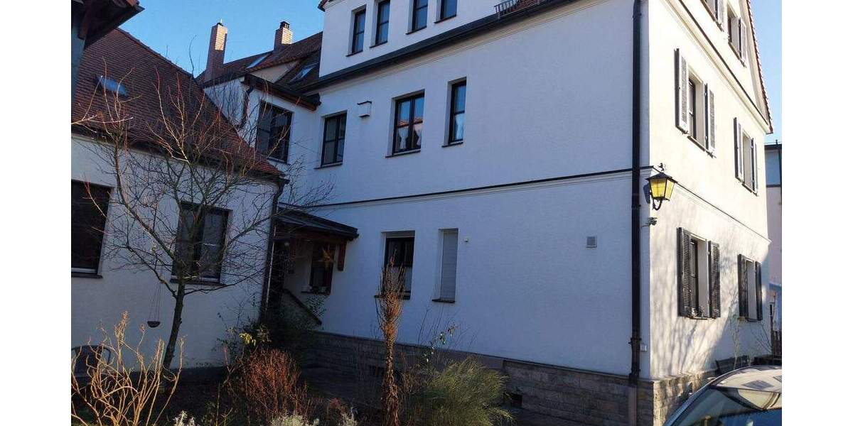 Charmante, helle 3 Zimmer Wohnung in Lauf 3 zimmer