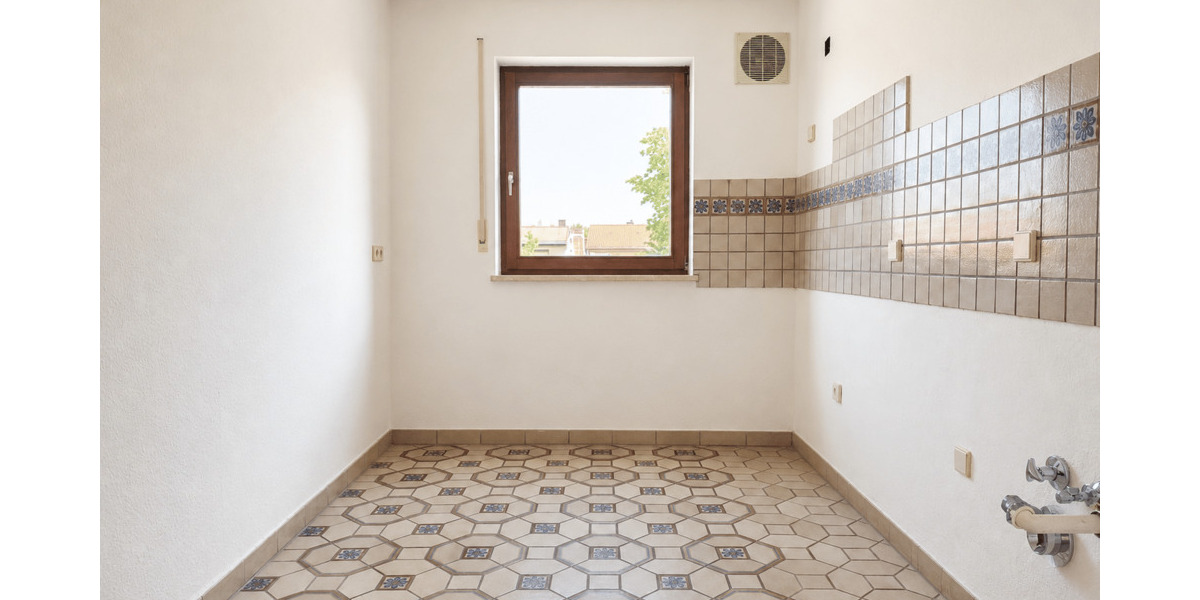 Etagenwohnung Zirndorf - 5 Zimmer, 126 m&sup2;, 349.000&euro; | Angebot:26903047