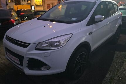 Ford Kuga 275.000 km 5.200 &euro; Lauf a.d.Peg. 91207
