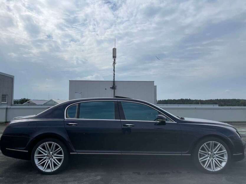 Bentley Flying Spur 91.000 km 25.000 € Cadolzburg 90556