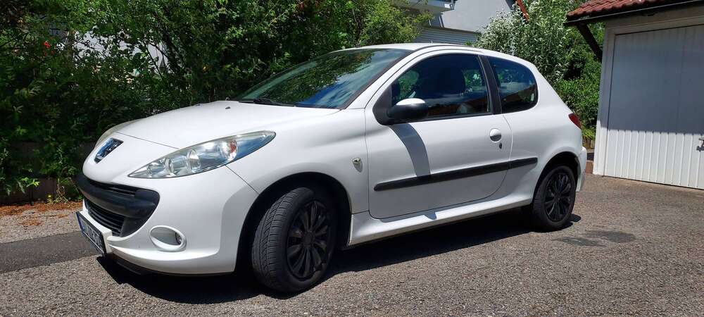Peugeot 206 144.345 km 2.590 &euro; Lauf a.d.Pegnitz, St 91207