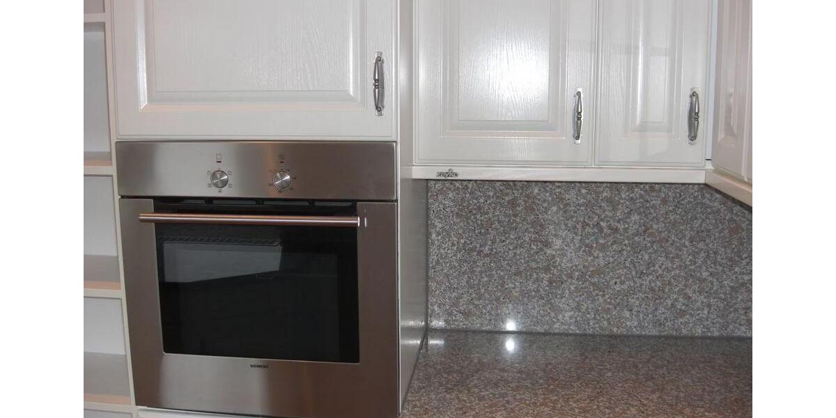 Traum Maisonettewohnung teilmöbliert mit 3 Balkonen, Einbauküche 3 zimmer