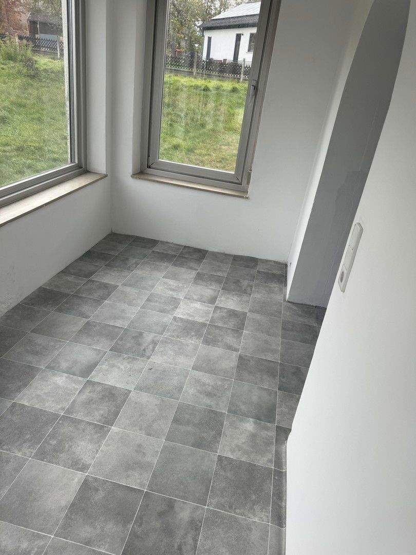 Zweifamilienhaus mit 1000m2 Grundstück 5 zimmer