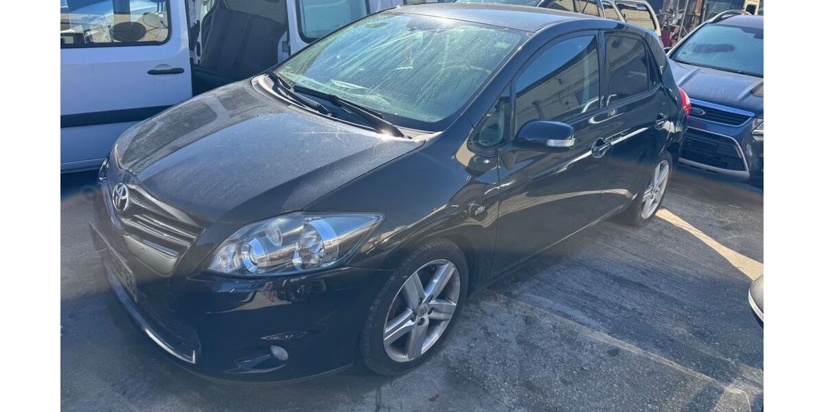 Toyota Auris 259.000 km 3.250 € Fürth 90763