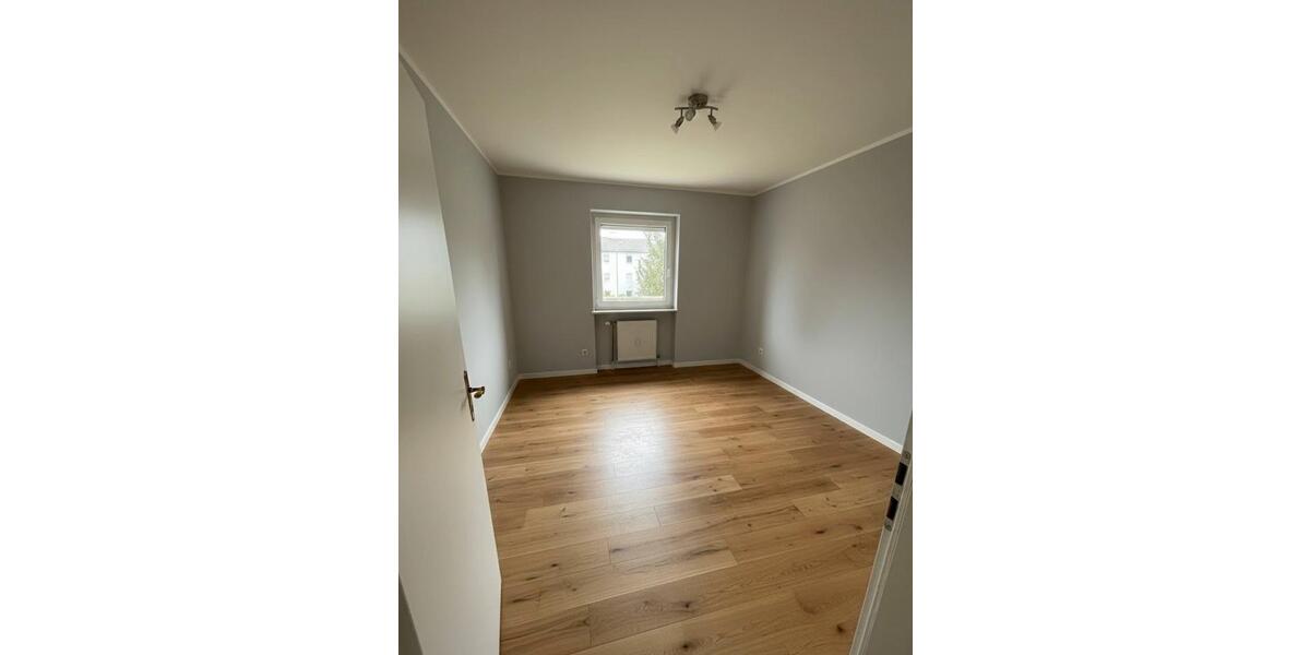 Etagenwohnung Nürnberg Gebersdorf - 3 Zimmer, 70 m&sup2;, 260.000&euro; | Angebot:25209160