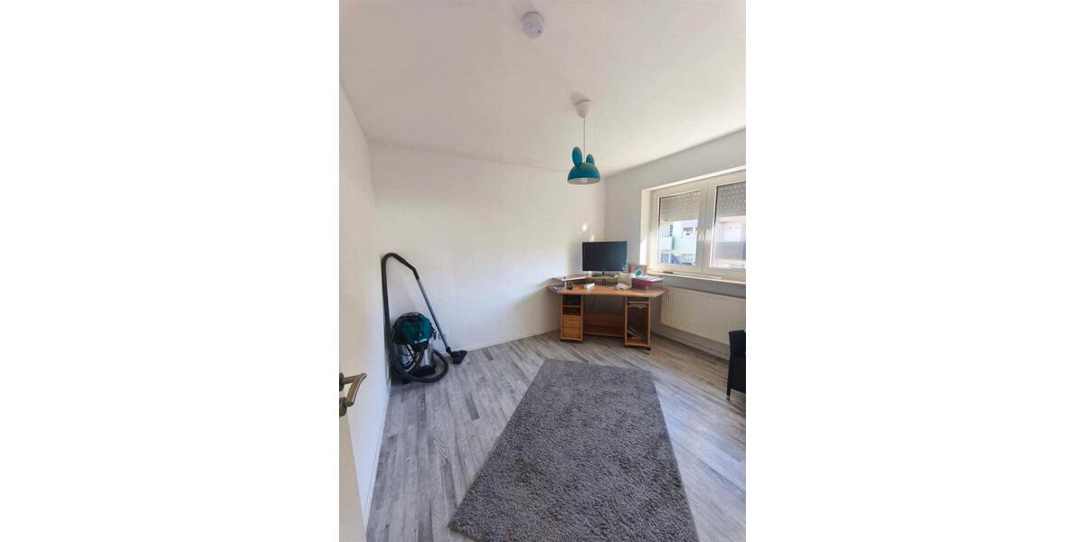 Reihenhaus Zirndorf - 6 Zimmer, 144 m&sup2;, 600.000&euro; | Angebot:27209548