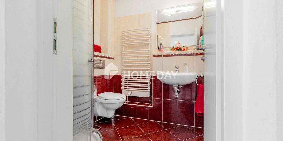 Repräsentatives Haus für Familie & Business: separater Office-Bereich, Sauna, A+ 7 zimmer