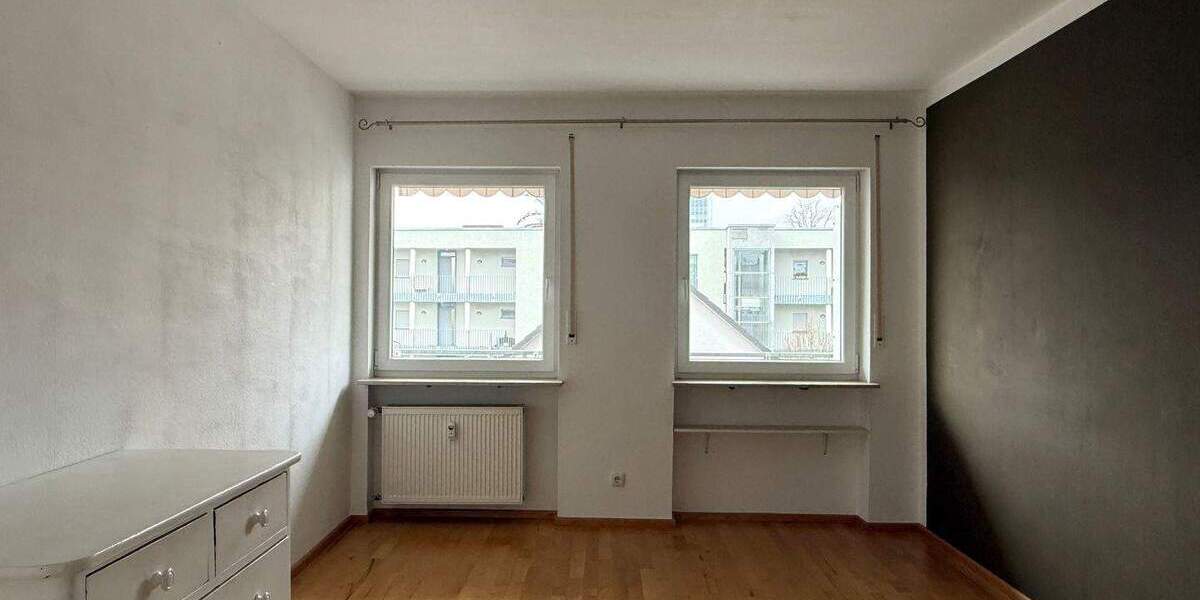 Etagenwohnung Erlangen Innenstadt - 3 Zimmer, 101 m&sup2;, 339.000&euro; | Angebot:25801561