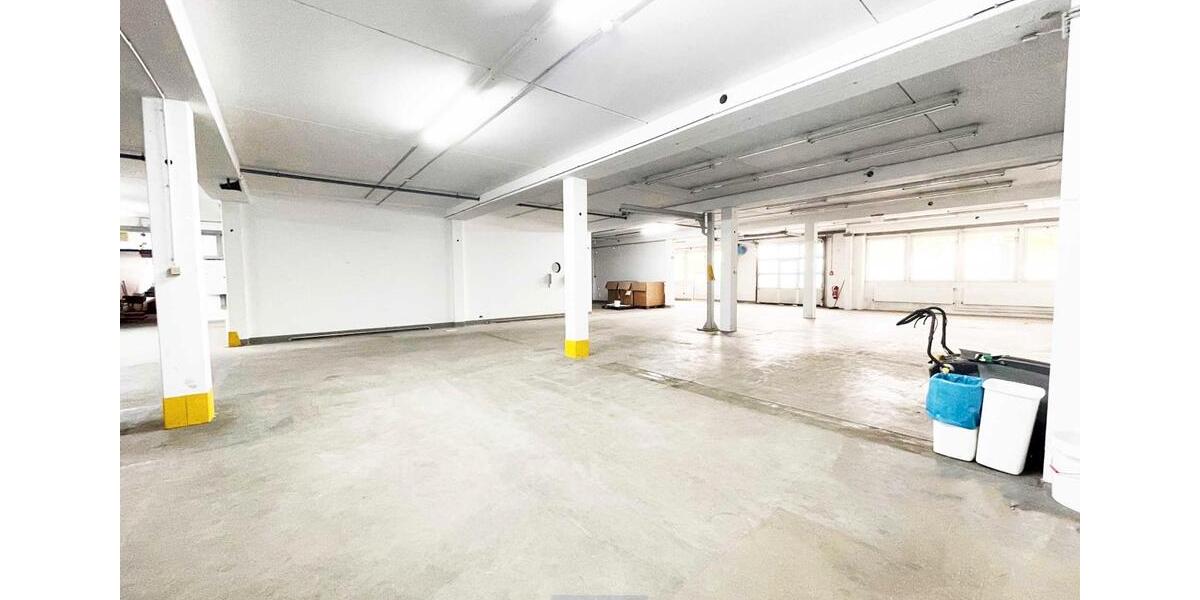 ERLANGEN - WETTERKREUZ: 2 GROSSE HALLEN FÜR LAGERPRODUKTIONBEHEIZTLICHTBÜROA3A73AIRPORT zimmer