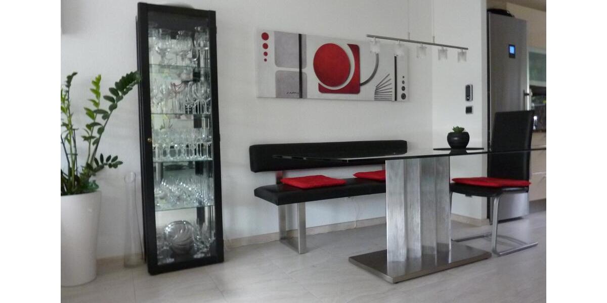 Umfangreich modernisiertes Reiheneckhaus mit Solaranlage&Klima 4 zimmer