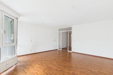 Wohnung Nürnberg Erlenstegen - 3 Zimmer, 85 m&sup2;, 980&euro; | Angebot:26675036
