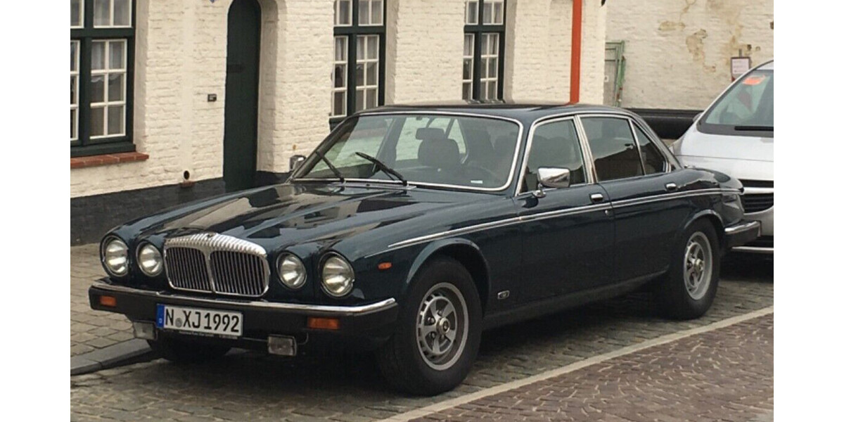 Jaguar XJ12 59.000 km 19.900 € Zirndorf 90513