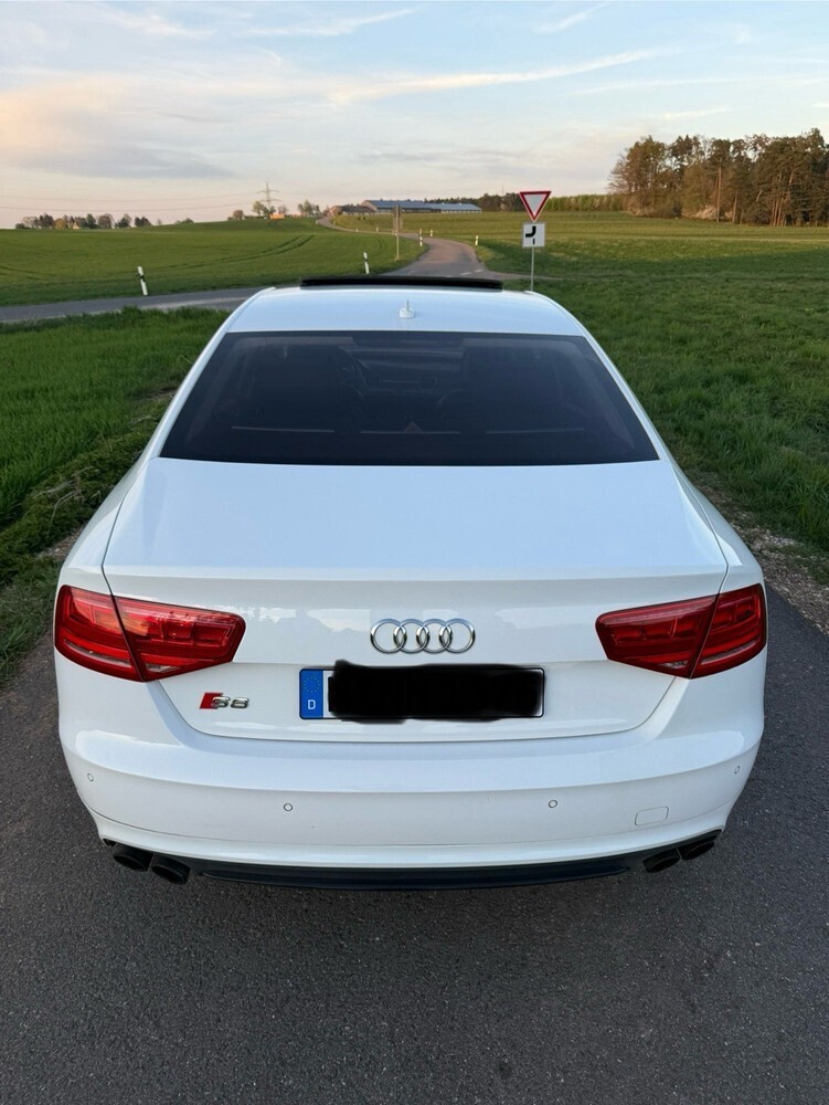 S8