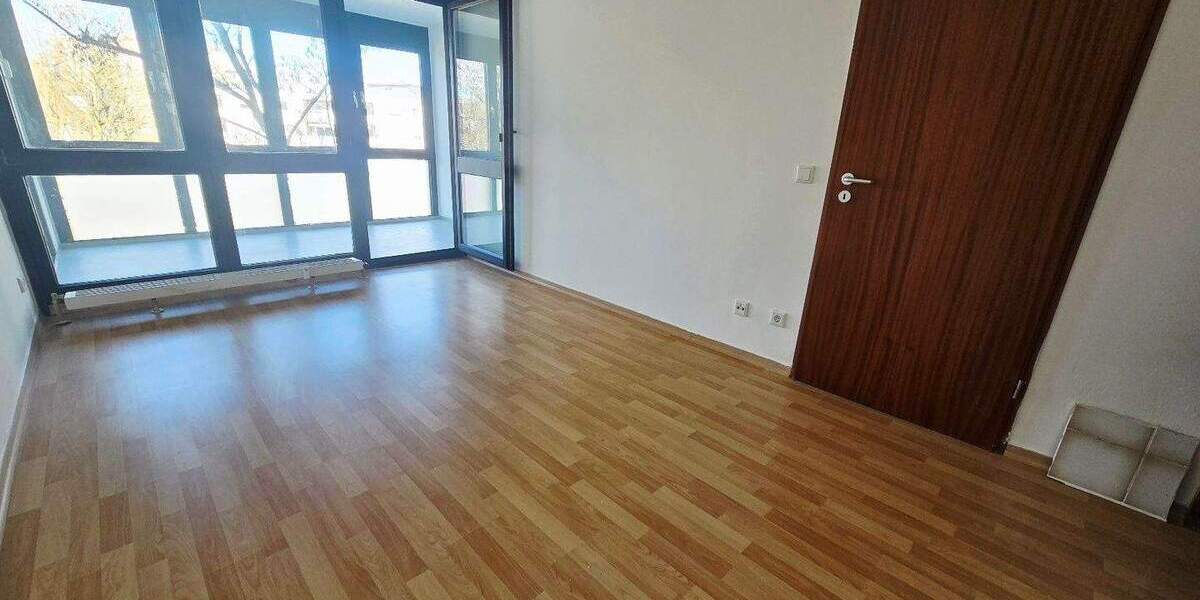 Etagenwohnung Nürnberg Röthenbach b Schweinau - 2 Zimmer, 66 m&sup2;, 235.000&euro; | Angebot:25731699