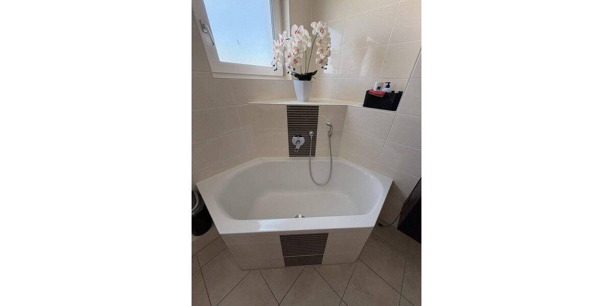 Reihenmittelhaus Feucht - 5 Zimmer, 165 m&sup2;, 2.300&euro; | Angebot:26778559