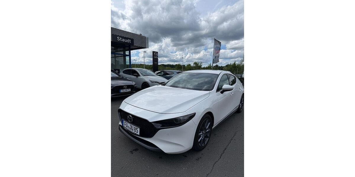 Mazda 3 8.868 km 29.680 &euro; Zirndorf 90513