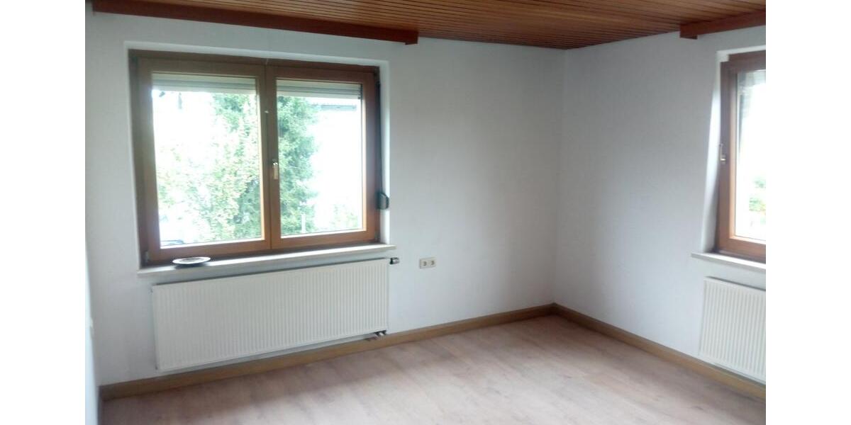 Etagenwohnung Forchheim - 3 Zimmer, 84 m&sup2;, 880&euro; | Angebot:27606219