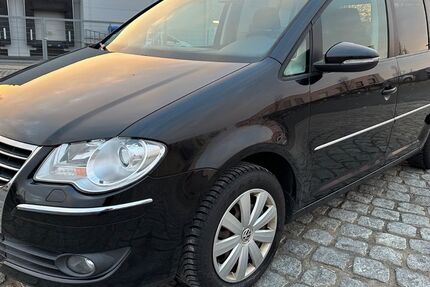 VW Touran 172.000 km 5.400 &euro; Nürnberg 90471