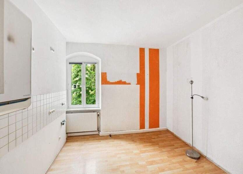 Nordstadt & mit Balkon! Freie und helle 3,5-Zimmer-Wohnung im 3.OG, neue Böden & Bad! Ruhige und zentrale Lage