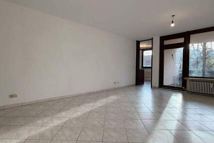 Moderne 2-Zimmer-Wohnung mit Loggia & Garage - Bezugsfrei in ruhiger Lage von Gebersdorf 2 zimmer