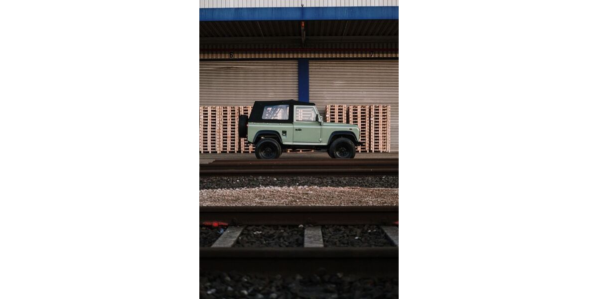 Land Rover Defender 118.000 km 30.000 &euro; Nürnberg 90491