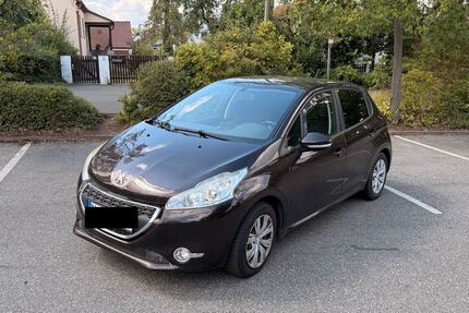 Peugeot 208 144.000 km 4.350 &euro; Oberasbach 90522