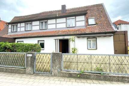 Haus zum Kaufen in Lauf 258.000 € 117.47 m² 5.5 zimmer