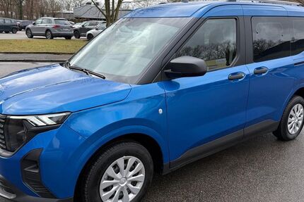 Ford Tourneo Courier 15.675 km 21.800 &euro; Schwabach 91126