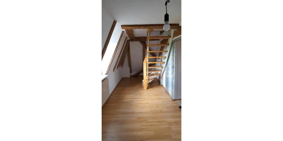 Dachgeschoßwohnung Erlangen Alterlangen - 4 Zimmer, 75 m&sup2;, 800&euro; | Angebot:25764438