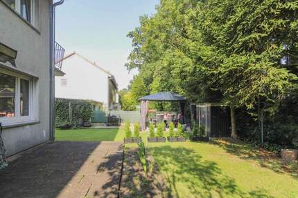 Attraktive Doppelhaushälfte mit großem Garten in Nürnberg, Reichelsdorf 5 zimmer