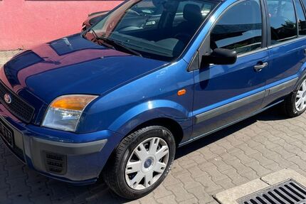 Ford Fusion 215.000 km 1.799 &euro; Forchheim 91301