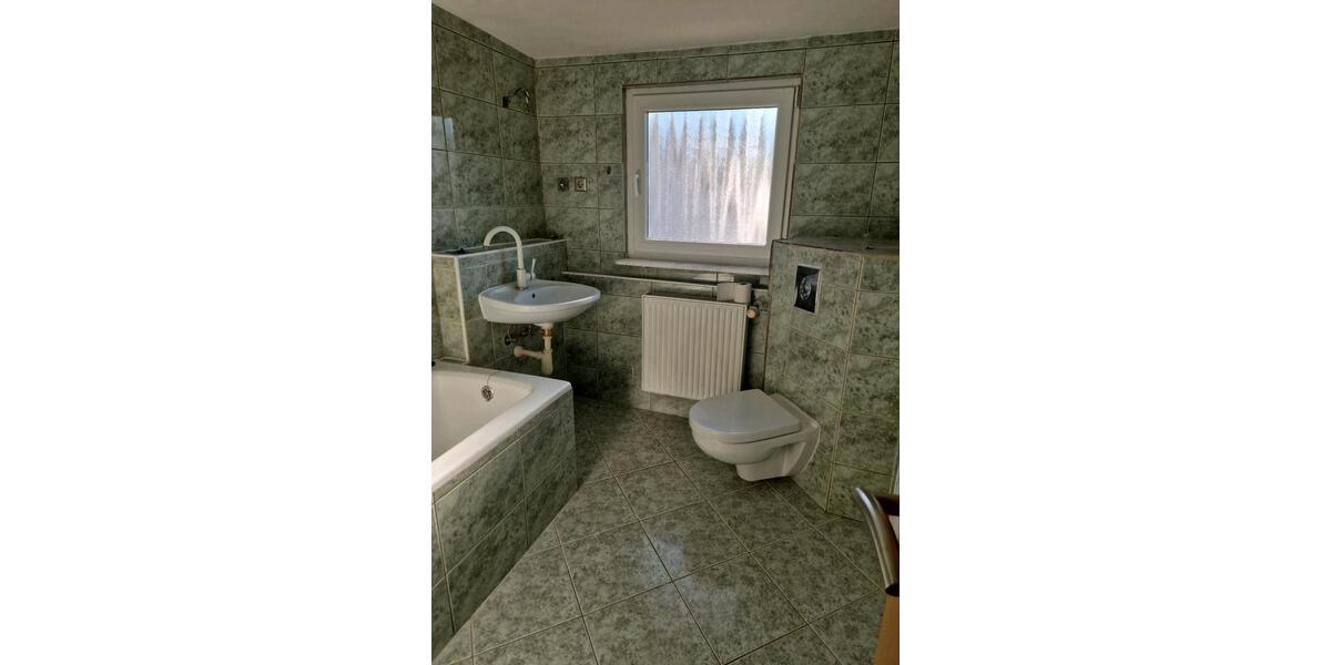 Dachgeschoßwohnung Forchheim - 3 Zimmer, 75 m&sup2;, 800&euro; | Angebot:26391725