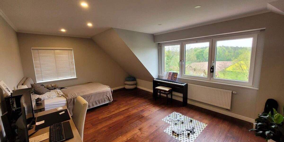 Einfamilienhaus Roßtal Buchschwabach - 1 Zimmer, 200 m&sup2;, 699.000&euro; | Angebot:25657444