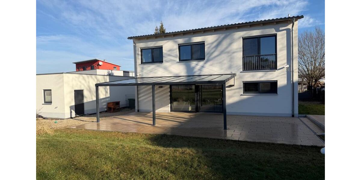 Provisionsfrei. Freistehendes Haus am Waldrand. Sofort einziehen. zimmer