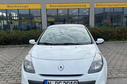 Renault Clio 133.800 km 2.499 € Nürnberg 90439